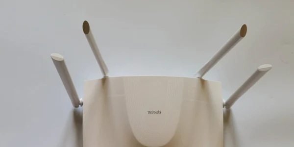 Router Tenda RX3