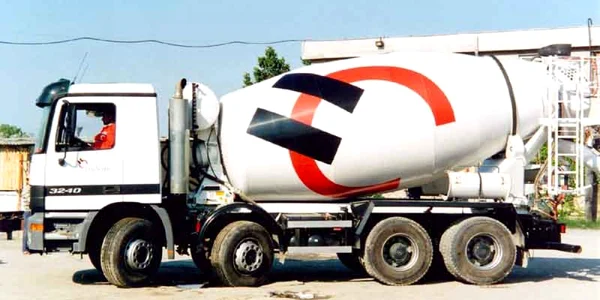 Holcim, păgubit de hackeri cu 15 milioane de euro