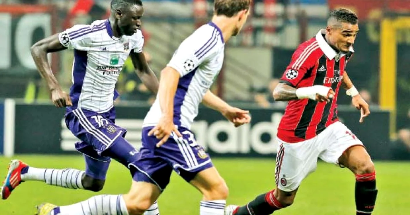 Prince Boateng (dreapta) a făcut un meci slab cu Anderlecht