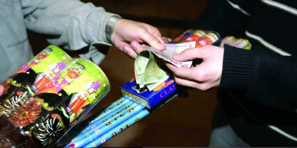 Petardele au fost confiscate de poliţişti (Arhiva Adevărul)