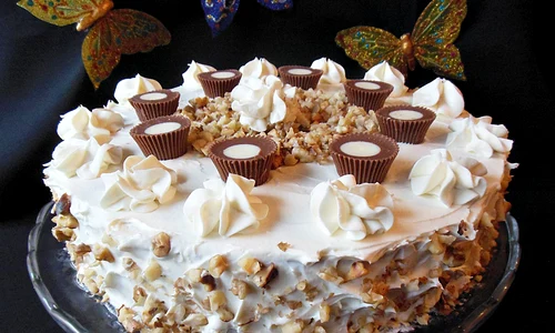 tort cu crema de vanilie si ganache jpeg