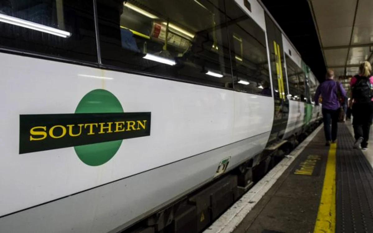 Tren în Marea Britanie FOTO: EPA EFE