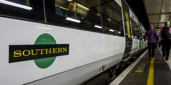 Tren Marea Britanie FOTO EPA-EFE