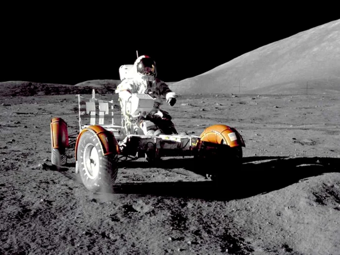 Imagini din timpul misiunilor NASA pe Lună