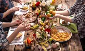 masa de Paște shutterstock 1333087040 (1) jpg