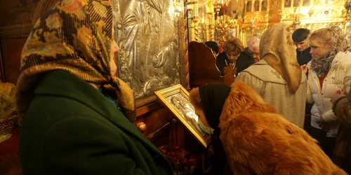 Astăzi credincioșii îşi cer iertare unul de la altul 