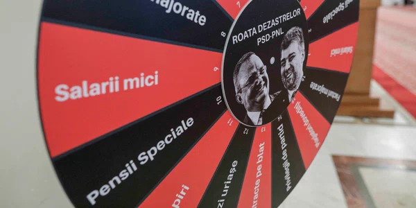 Ședința plenului reunit al Parlamentului României, în care Camera Deputaților și Senatul României votează pentru învestirea guvernului Marcel Ciolacu, în București. FOTO Inquam Photos / George Călin