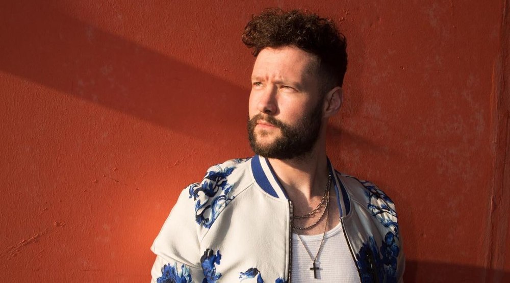 Calum Scott revine în România la festivalul Summer in the City din Piața Constituției, București pentru două zile de muzică live, dans și energie pozitivă