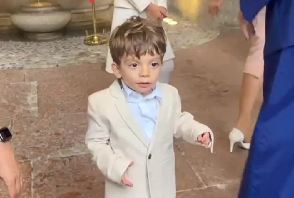 Imagini savuroase cu băiețelul lui Nicușor Dan, care a atras toate privirile în Austria: a avut un scurt dialog cu jurnaliștii