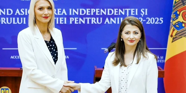 Alina Gorghiu si ministra Justitiei din Rep Moldova FOTO Alina Gorghiu Fb jpg