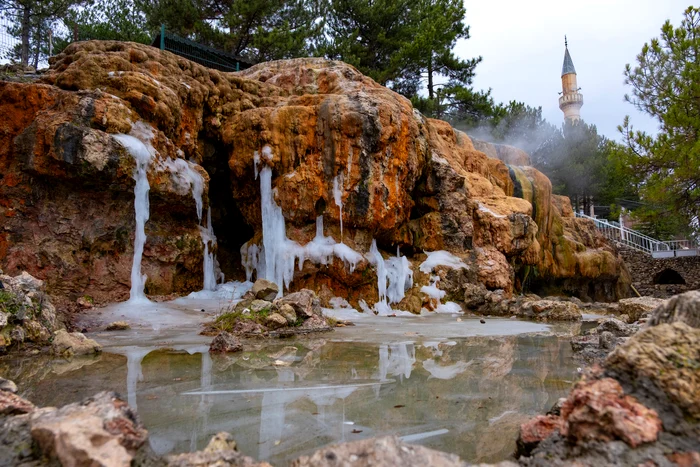 Izvoarele termale din Afyonkarahisar Hüdai în Turcia Foto TGA