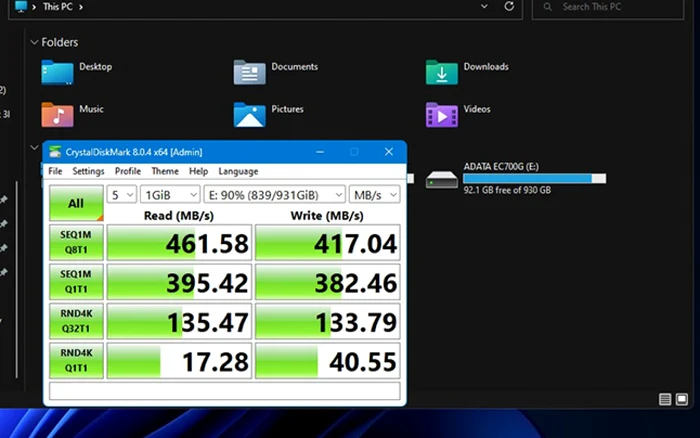 ADATA RGB Lightning EC700G test viteza CrystalDiskMark