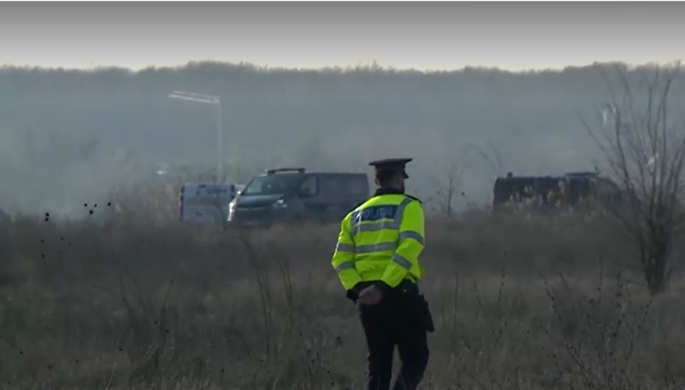 Cine este femeia al cărei cadavru tranșat a fost descoperit pe câmp, lângă A1. „S-au găsit încă o mână și un picior”