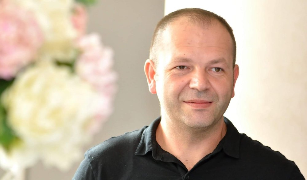 Un tenor român a murit subit pe Aeroportul Otopeni, în drum spre Muntele Athos. Avea doar 43 de ani 