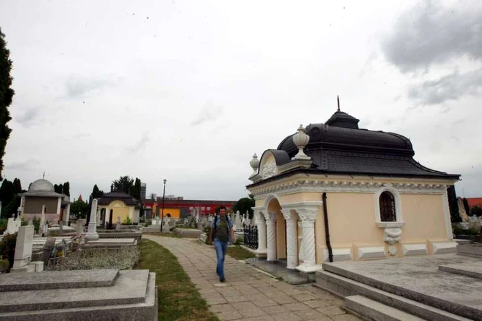 Palate cu turnuleţe în cimitirele din Timisoara 2