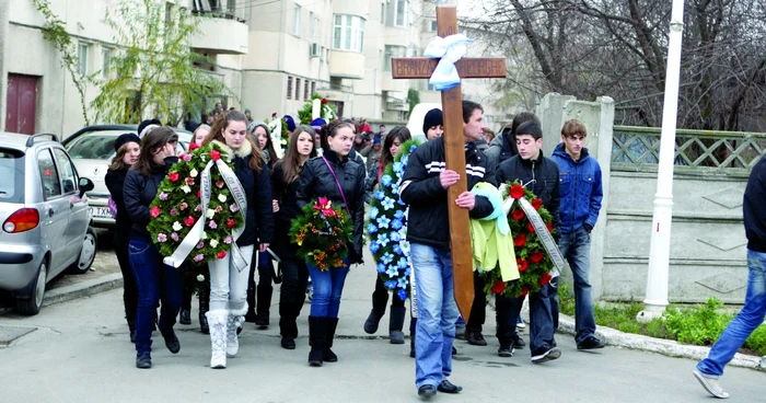 Cortegiul funerar a străbătut ieri străzile oraşului Năvodari