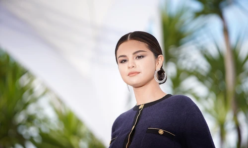 Selena Gomez, despre motivul pentru care a luat in greutate  Sursa foto shutterstock 1409630624 jpg