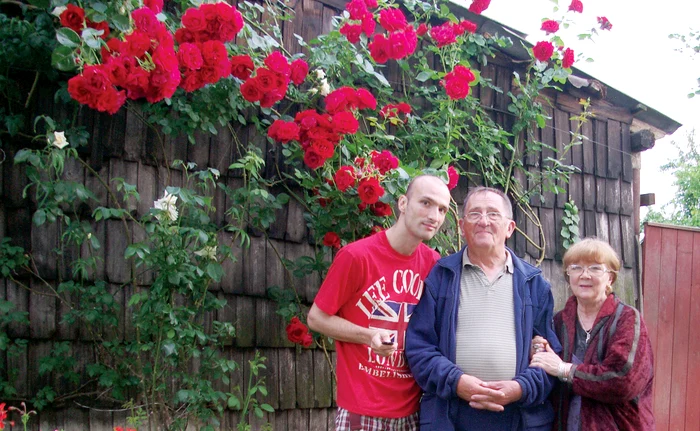 Aici, alături de Mihai Constantin, în piesa de teatru „Însemnările unui necunoscut”