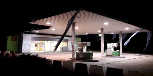 Art Encounters în Benzinăria Mol FOTO Ş.Both