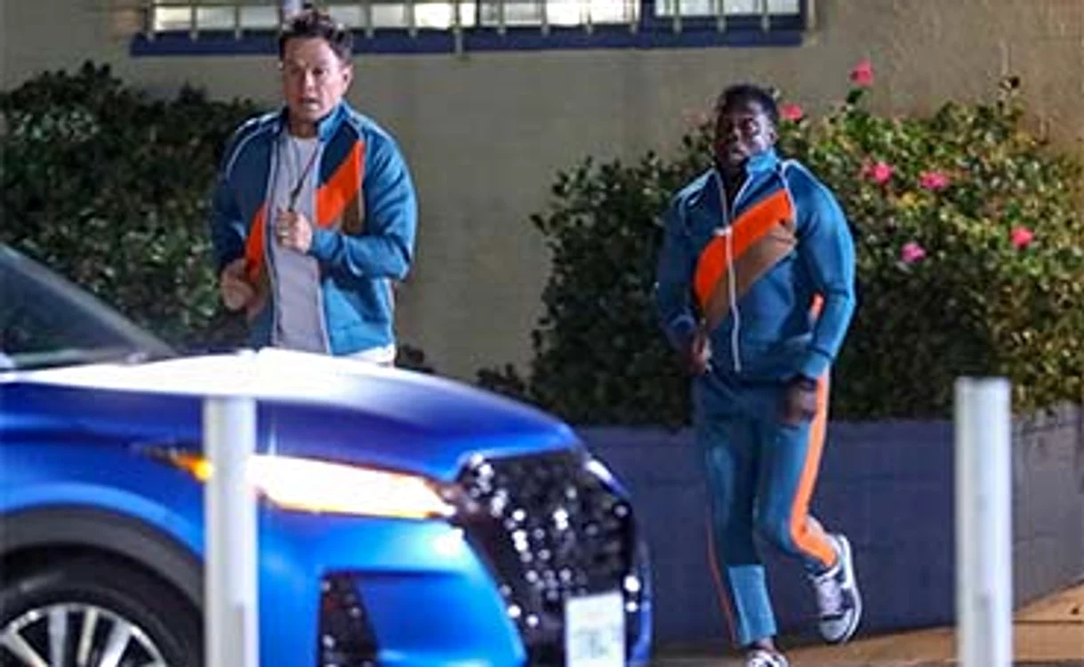 
    Mark Wahlberg şi Kevin Hart la filmări  