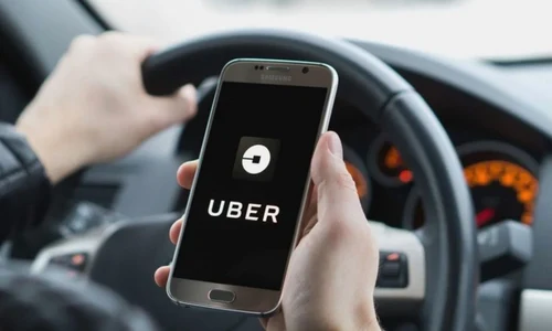 Aplicatie UBER foto news.ro