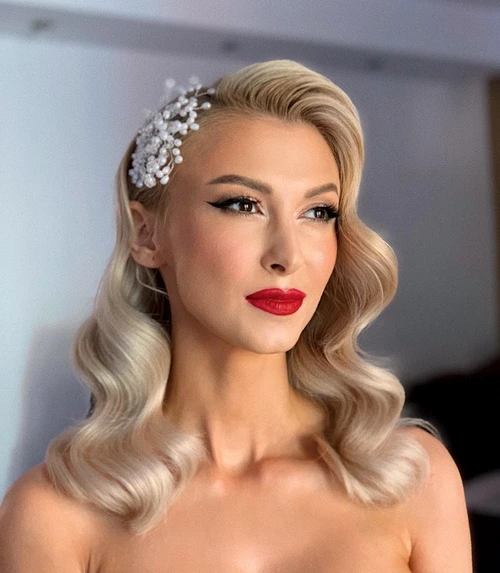 Andreea Bălan arată impecabil