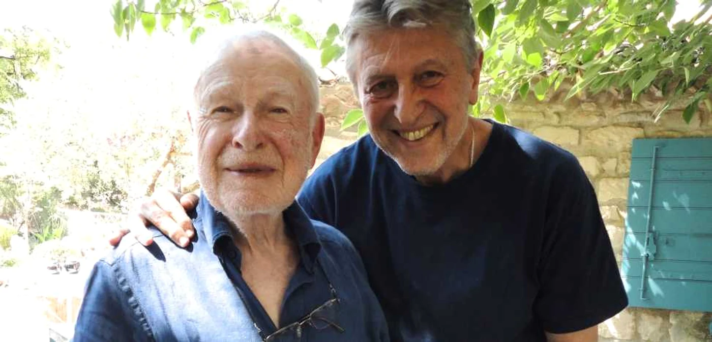 Regizorul Peter Brook, alături de Andrei Şerban FOTO Arhivă personală