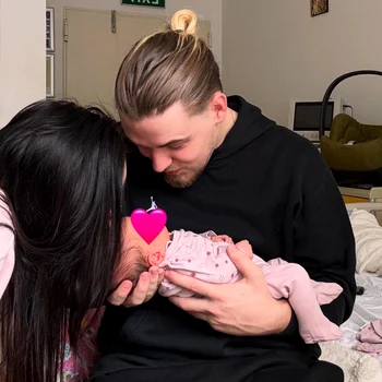 Larisa Iordache și Cristian Chirița au devenit părinți. FOTO: Instagram