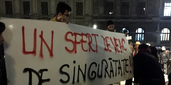 proteste a treia zi colectiv piata universitatii foto iulia rosu 