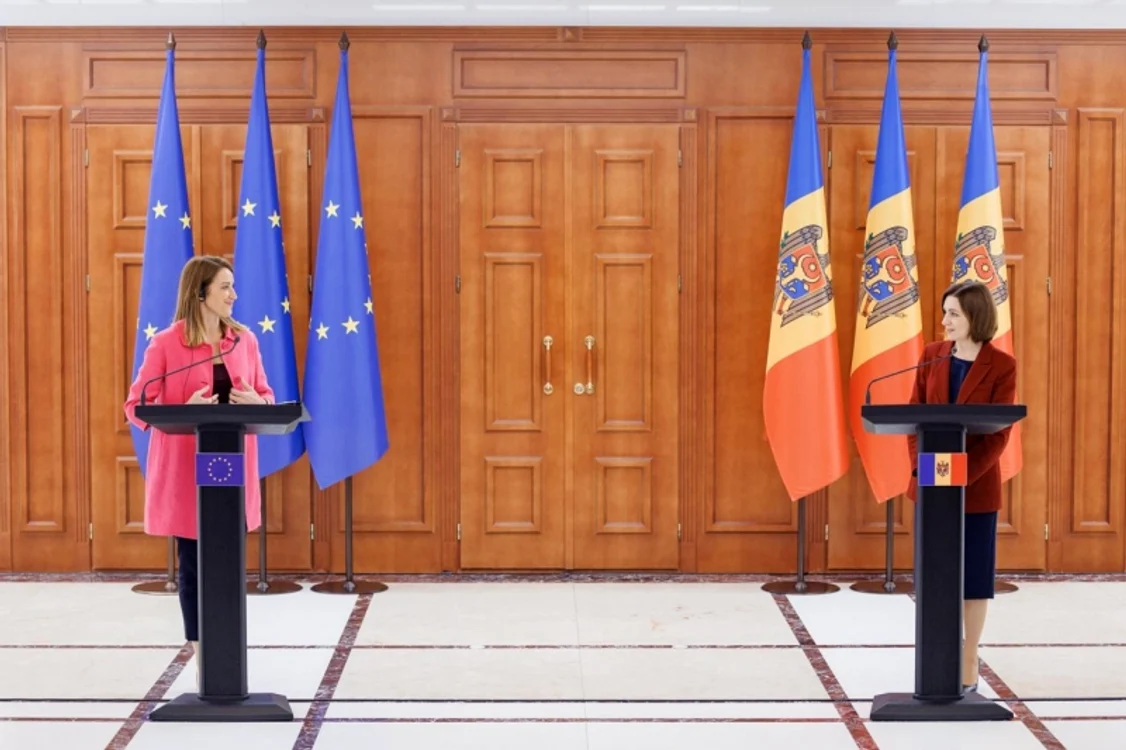 Maia Sandu și Roberta Metsola au susținut împreună o conferință de presă. FOTO: Presedinte.md