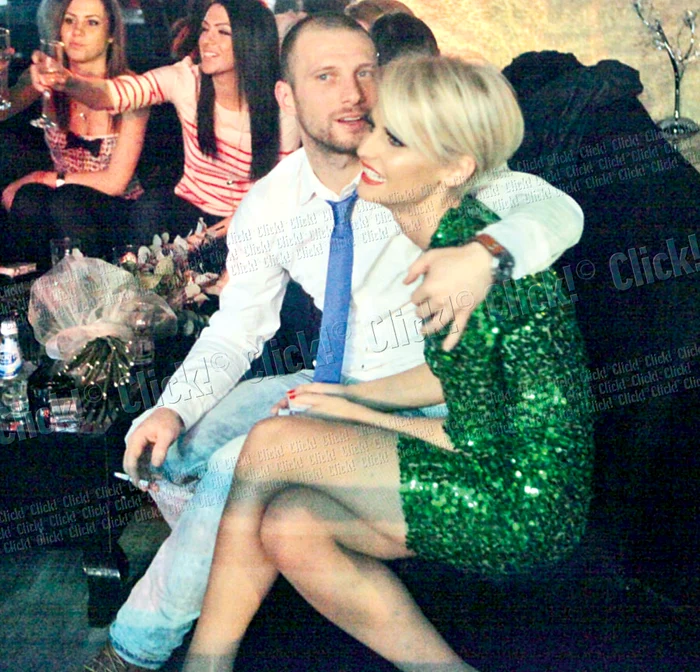 Gravidă în luna a IV-a, Oana Mareş renunţă la emisiune