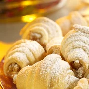 Cornuleţe cu untură şi smântână jpeg