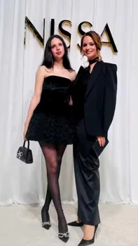 Andreea Marin și fiica sa, Violeta Bănică, la Bucharest Fashion Week 2025. FOTO: Instagram