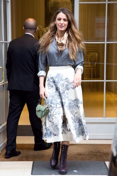 Blake Lively leaving Dior office in Paris jpeg