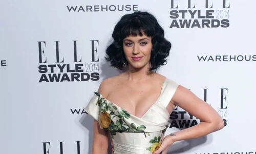 Katy Perry pare să fi acumulat câteva kilograme bune  (Foto: Wenn) jpeg