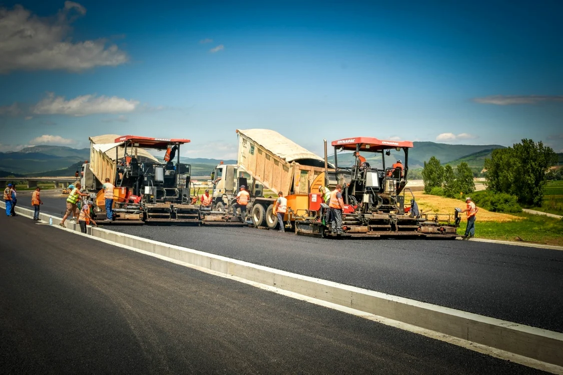 Lucrări de asfaltare pe A2 FOTO Adevărul