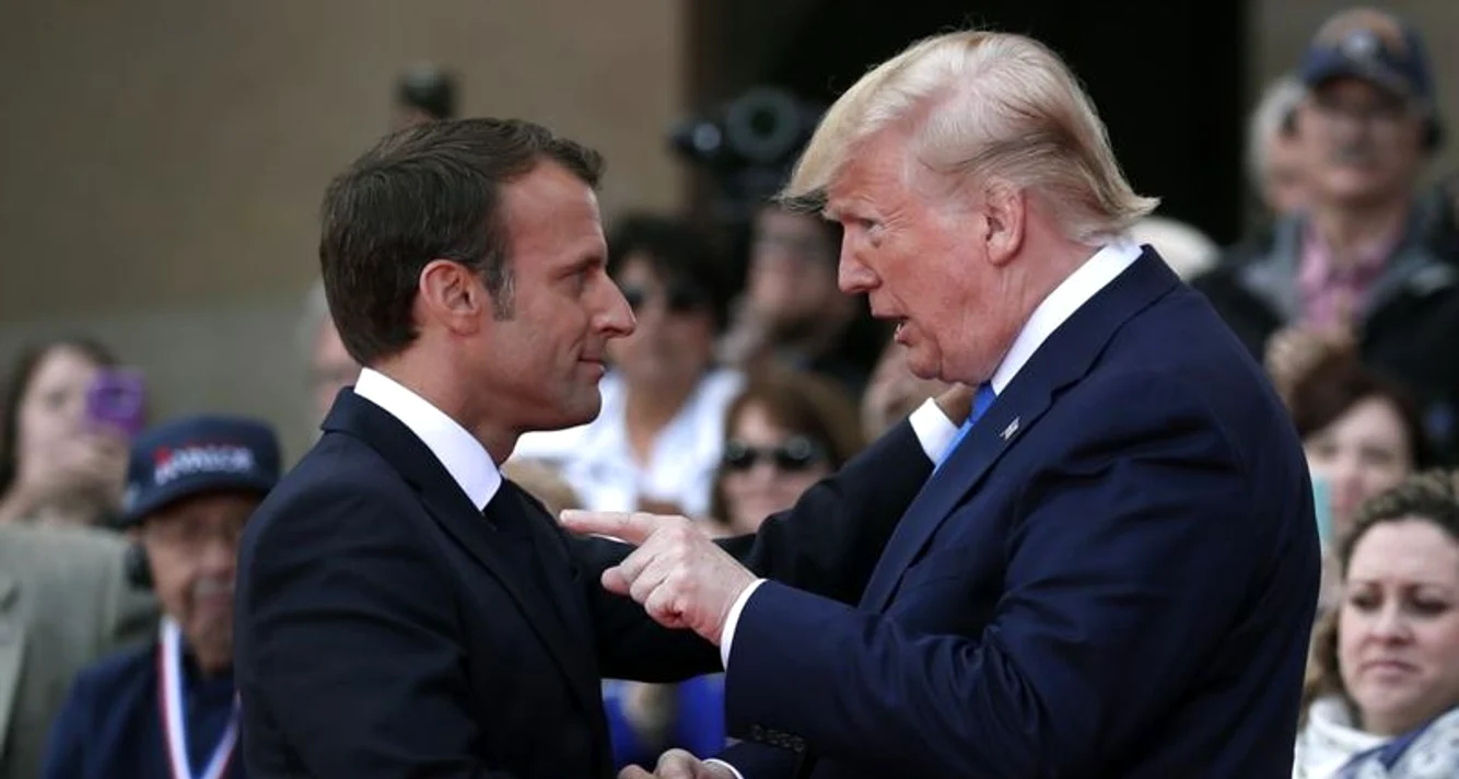 Emmanuel Macron spune că UE trebuie să reacţioneze la ameninţările lui Donald Trump. Foto AFP