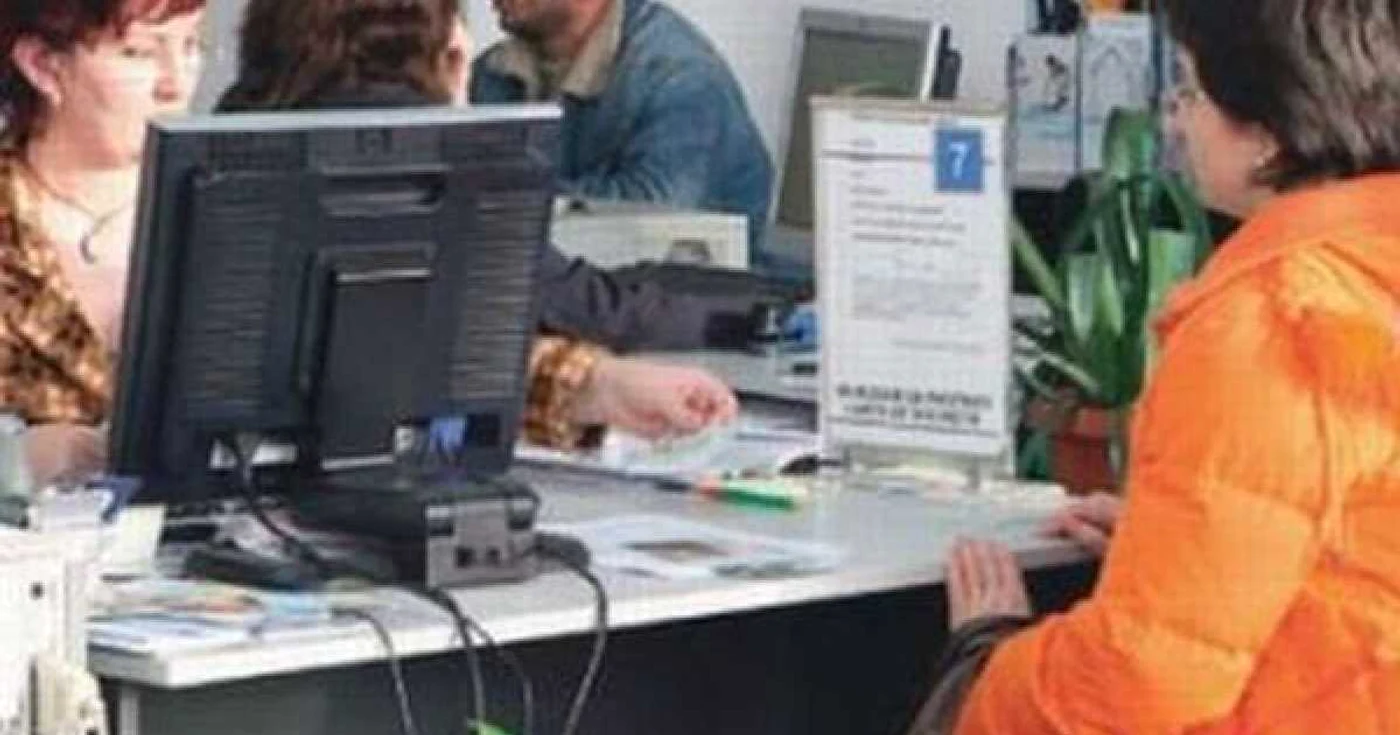 Costul creditelor în euro este mai mic decât al celor în lei