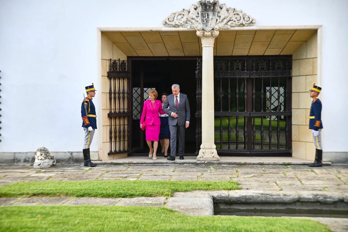 Majestatea Sa Margareta și Principele Consort Radu la serata de la Palatul Elisabeta dedicată Republicii Moldova