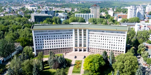 Parlament Chisinau FOTO Multimedia parlament md jpg
