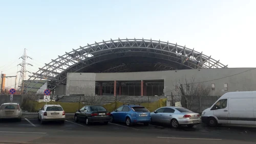 Arena Politehnicii din Timişoara se construieşte de zece ani FOTO Ş.Both