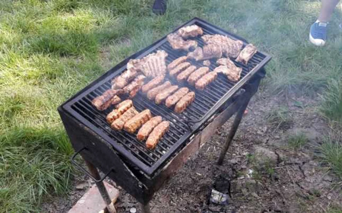 Mici pe grătar