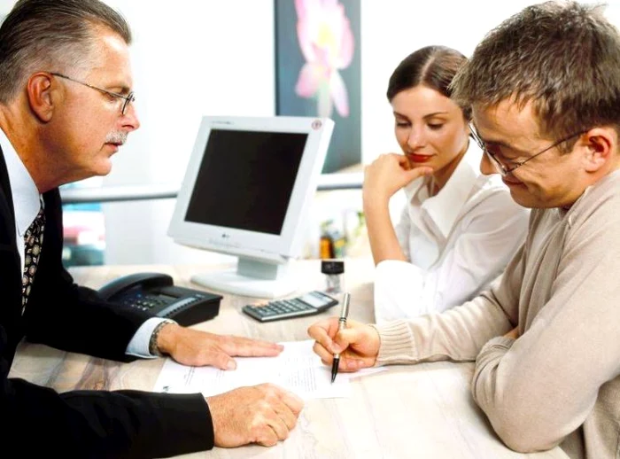 Specialiştii îţi explică totul despre valute în care să nu iei creditFoto: Click!