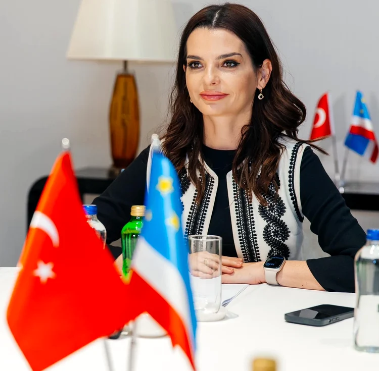Maia Sandu afirmă că Evghenia Guțul face parte dintr-o grupare criminală. FOTO: Facebook