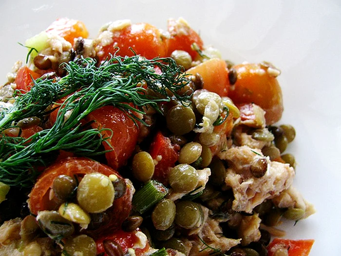 salata linte somon lamaie jpeg