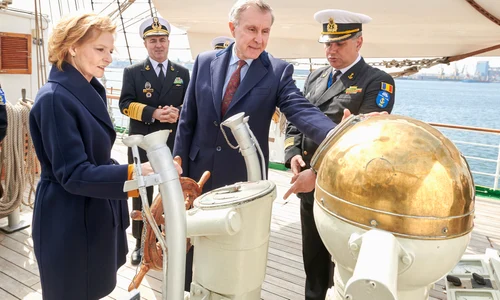 Majestatea Sa Margareta, Custodele Coroanei, și Alteța Sa Regală Principele Radu au urcat la bordul Navei Școală „Mircea”, Foto Daniel Angelescu, Casa Majestății Sale 8 jpg