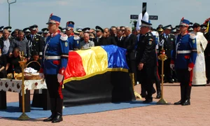 Gheorghe Ionescu (44 de ani) a fost înmormântat cu onoruri militare jpeg