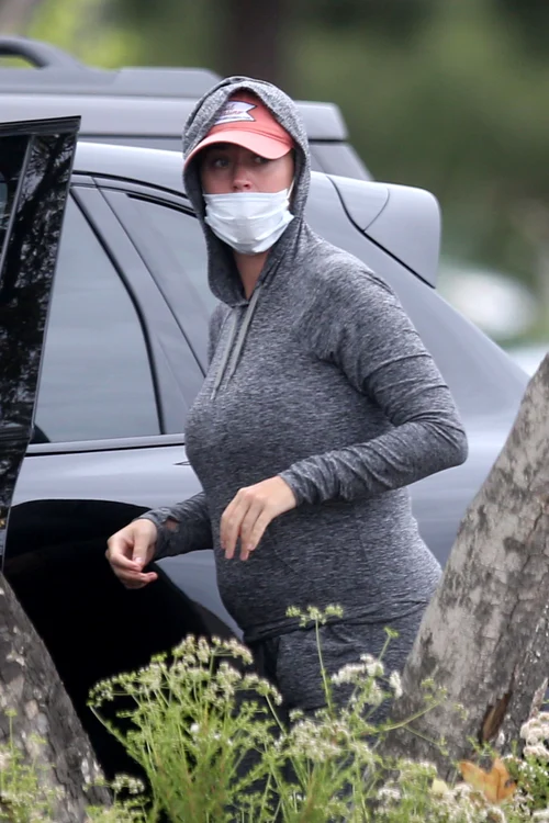 Katy va naște o fetiță, cel mai probabil în septembrie
