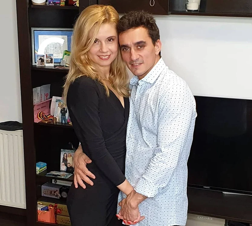 Gimnastul se iubeşte cu Simona Carmen, de profesie inginer