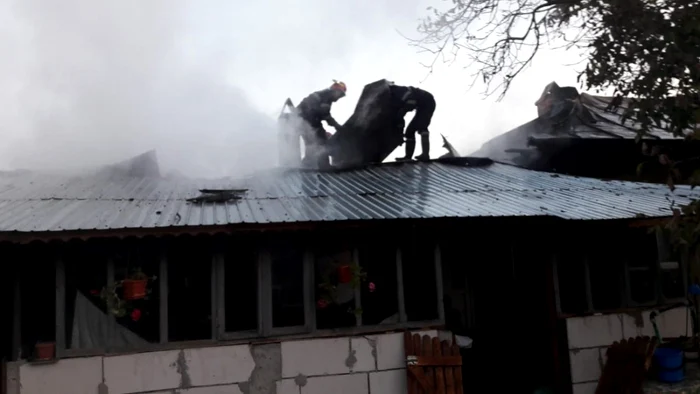Incendiul a izbucnit de la un scurtcircuit